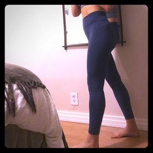 Size 4 lululemon pant dark blue